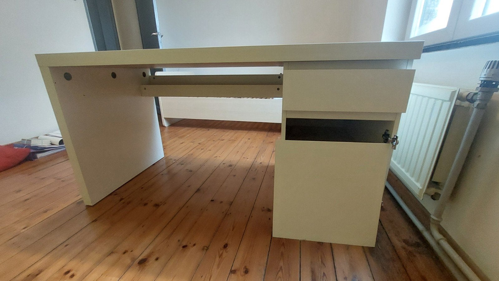 bureau, wit, Malm, ikea, Maison & Meubles, Enlèvement, IKEA, Blanc