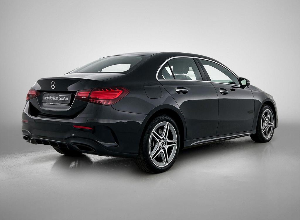Mercedes-Benz A-klasse 250 e Berline AMG Line | Sfeerverlich, Autos, 4 portes, Hybride rechargeable, 120 kW, Automatique