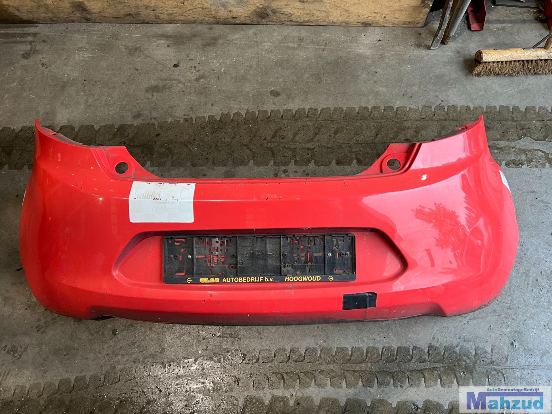 Pare-chocs arri re rouge 8P pour Ford Ka 2 (2008-2016), Pare-chocs, Info@ford.com, Ford Motor Company, American Road 1
48126  Dearborn