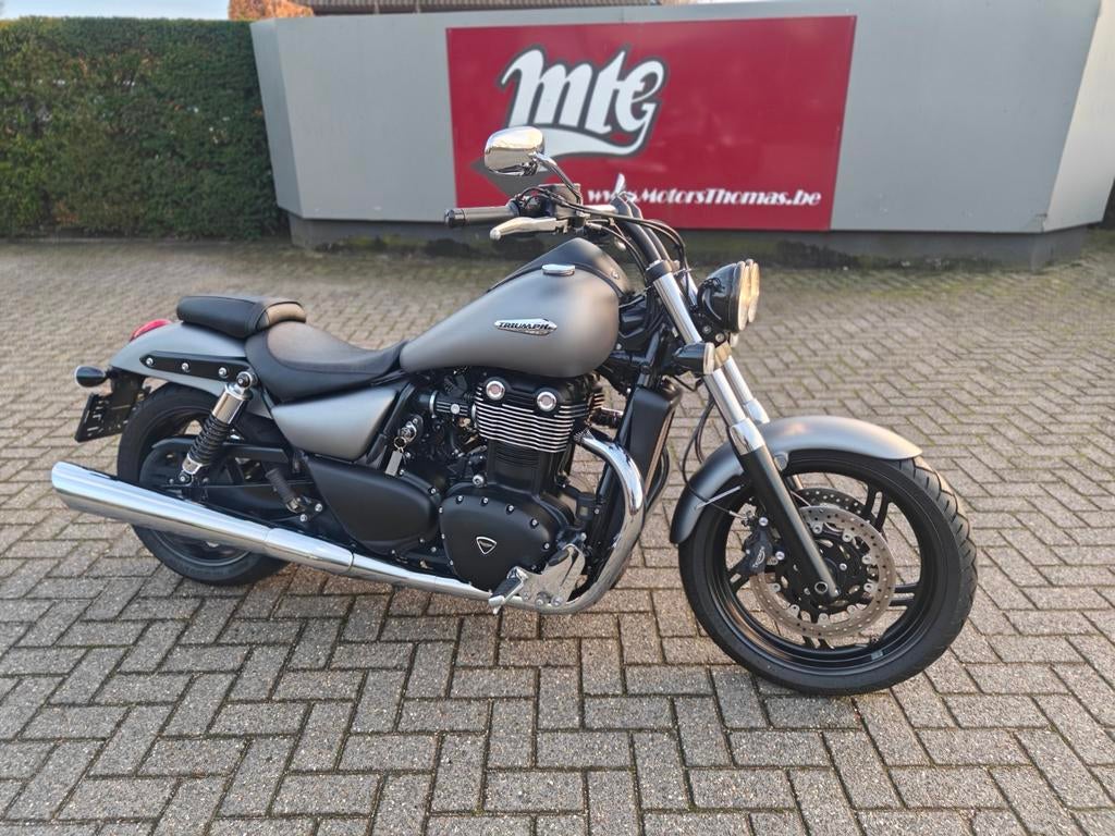 Triumph Thunderbird Storm 1700 2012 2950km!!, Motoren, 2 cilinders, Bedrijf, Meer dan 35 kW, Chopper