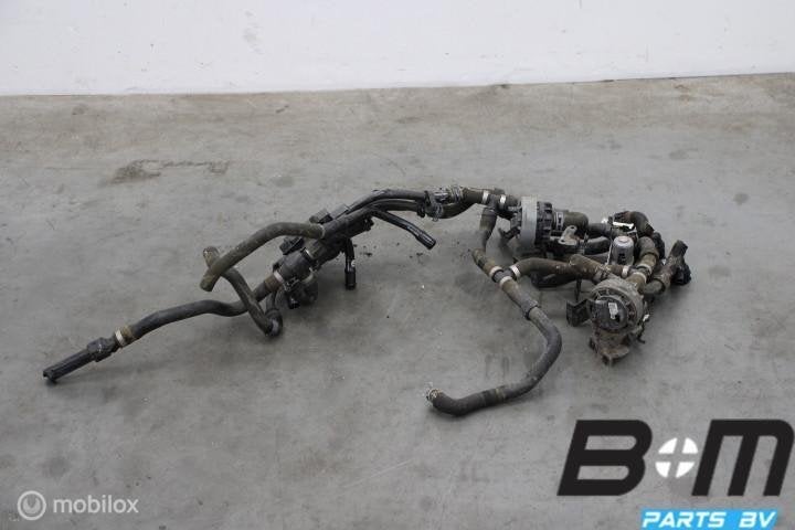 Slangenpakket met waterpompen VW ID4 1EA965567, Utilisé