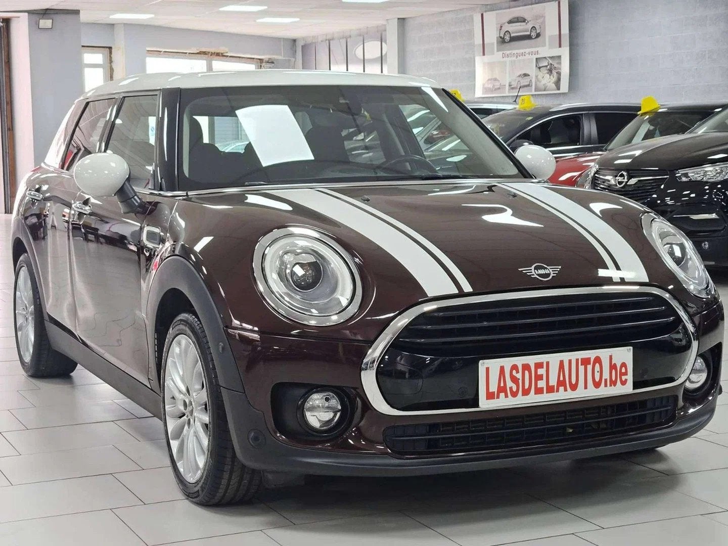 MINI Clubman Cooper 1.5 Auto Gps Bluetooth Carplay Front Ass, Auto's, Gebruikt, Bruin, 136 pk, Alcantara
