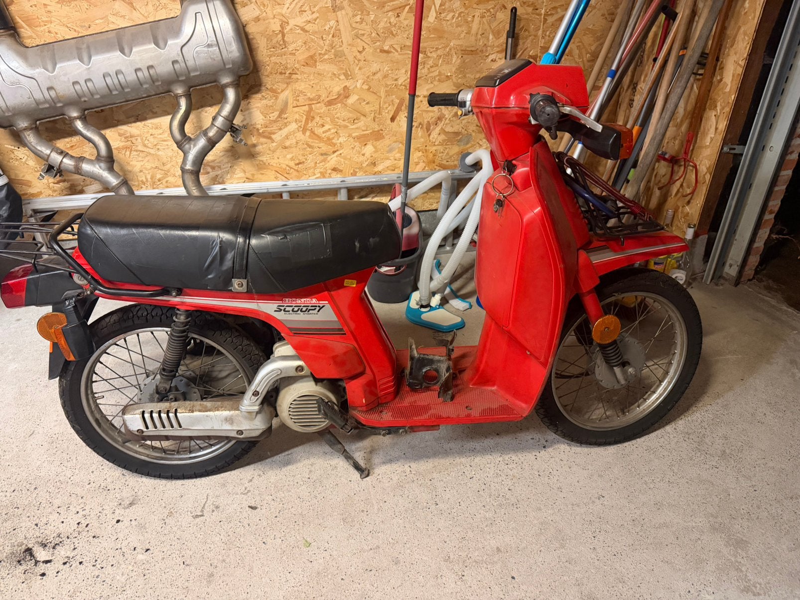 Honda scoopy, Fietsen en Brommers, Ophalen