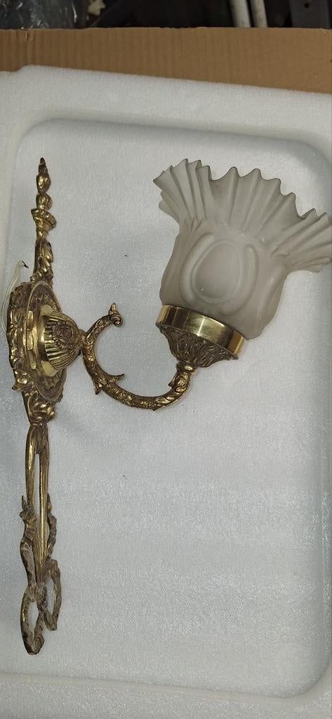 Antieke Franse Wandlamp – Brons/Messing met Glazen Tulpkap, Envoi