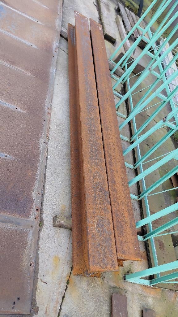 poutrels HEB200 2x3100lang, Doe-het-zelf en Bouw, Metalen, Ophalen, Zo goed als nieuw, IJzer