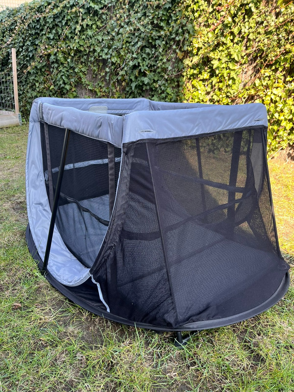 Lit de voyage Aeromoov avec protection solaire, Enfants & Bébés, Berceaux & Lits, Enlèvement ou Envoi, Utilisé, Lit de voyage