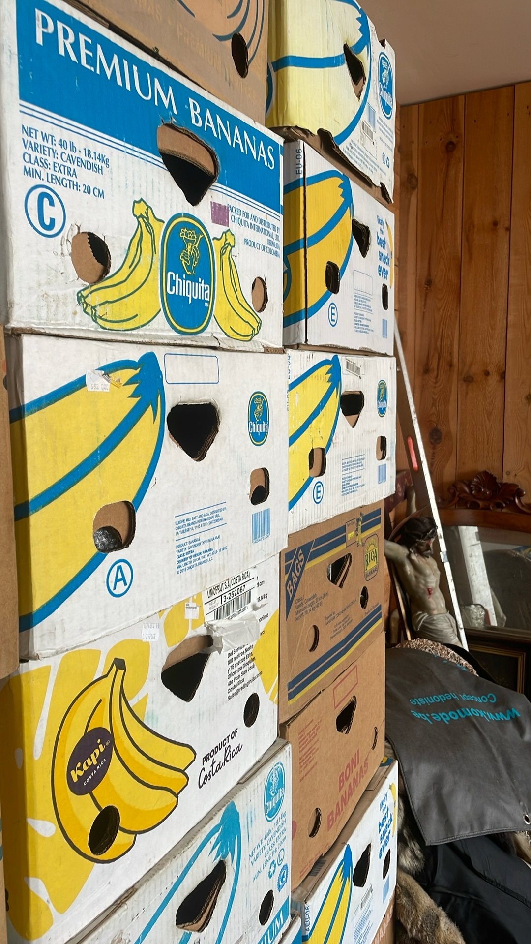 Gratis 15 lege bananendozen, Enlèvement