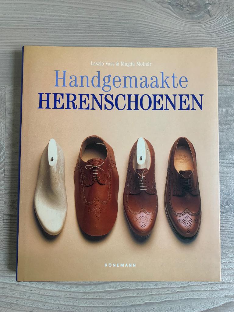 Handgemaakte herenschoenen, László Vass, Livres, Mode, Enlèvement ou Envoi, Comme neuf