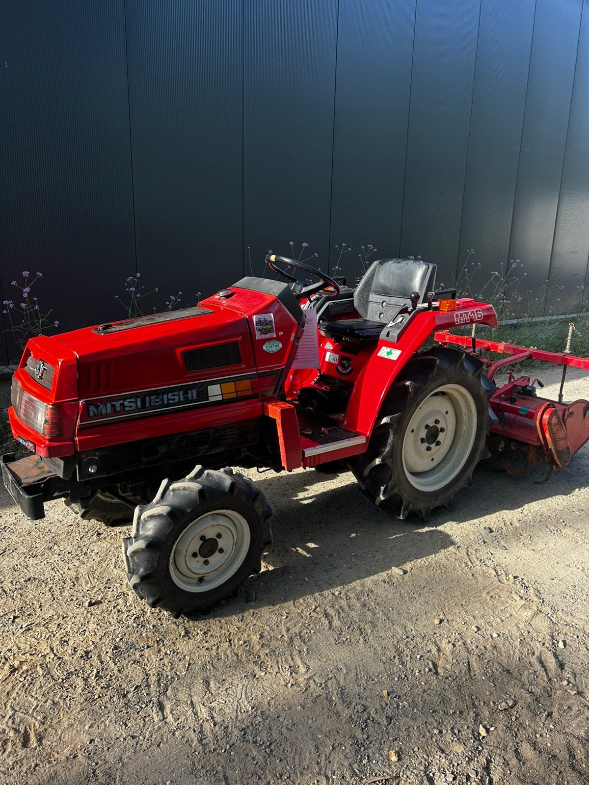Mitsubitshi mt16 met frees 18 pk 3 cilinder diesel, Zakelijke goederen, Ophalen
