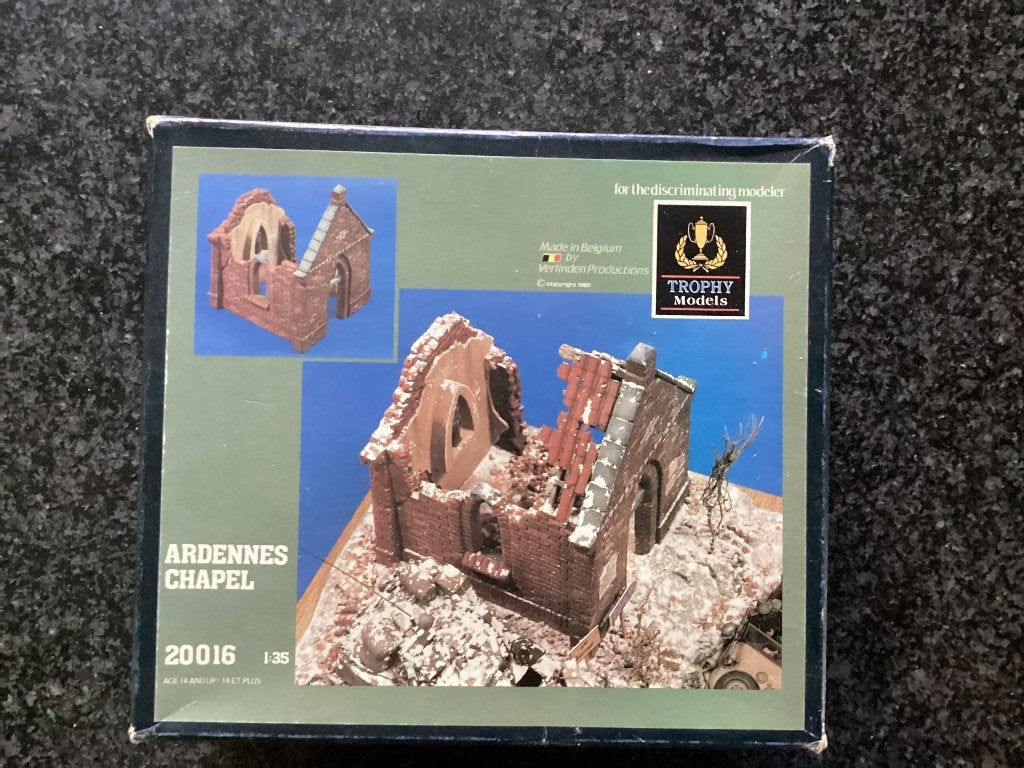 Bouwdozen 1:35 verlinden Ardennen kapel Ww2, Ophalen of Verzenden, Nieuw, 1:35 tot 1:50, Diorama
