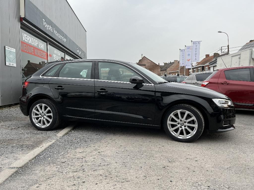 Audi A3 1.0 Sportback TFSI + waarborg, Voorwielaandrijving, Leder en Stof, Zwart, Bedrijf