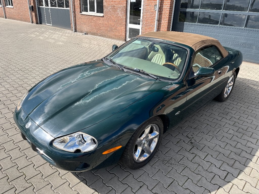Jaguar XK8 convertible 1999, foto 2