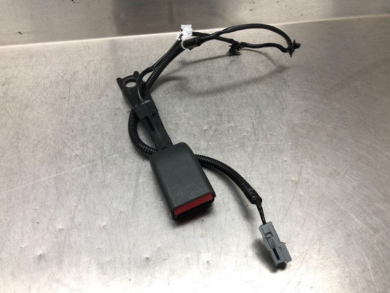 BOUCLE DE CEINTURE DE SECURITE AVANT GAUCHE Toyota Verso, Utilisé, Toyota