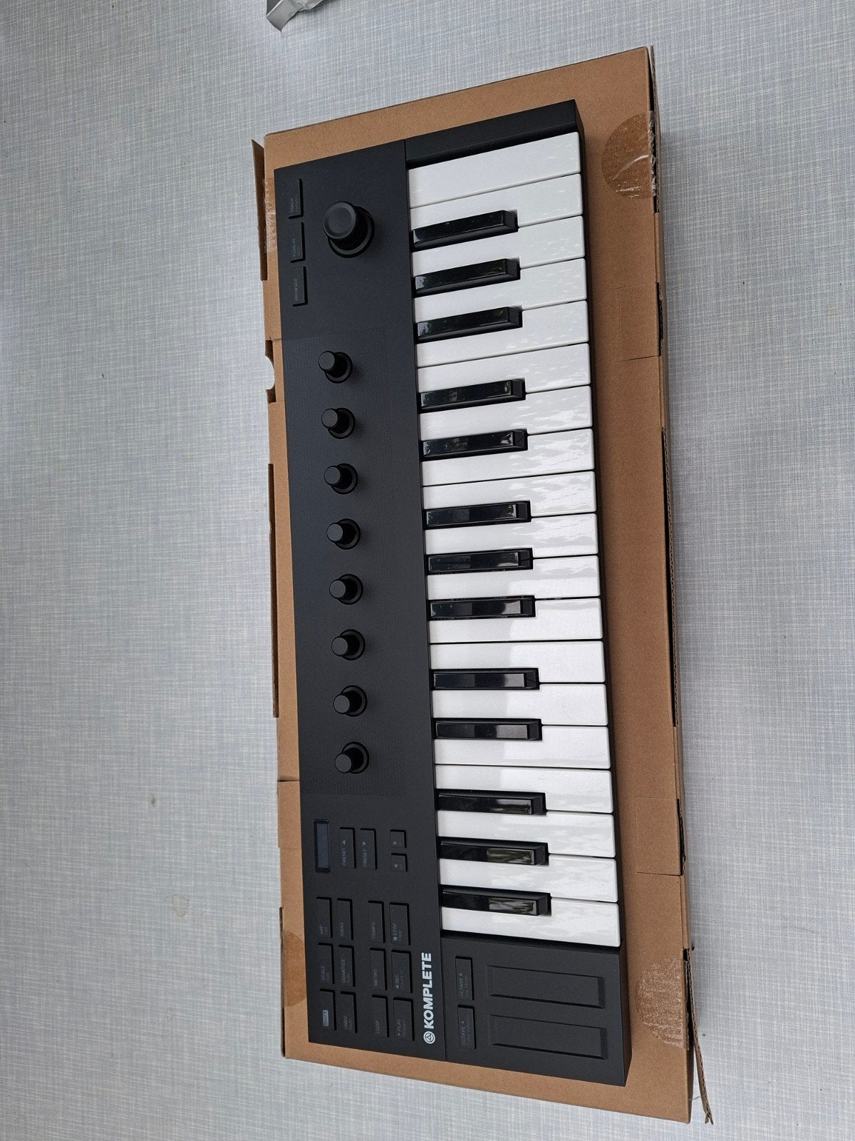 Clavier Midi contrôler M32, Musique & Instruments, Enlèvement ou Envoi, Neuf
