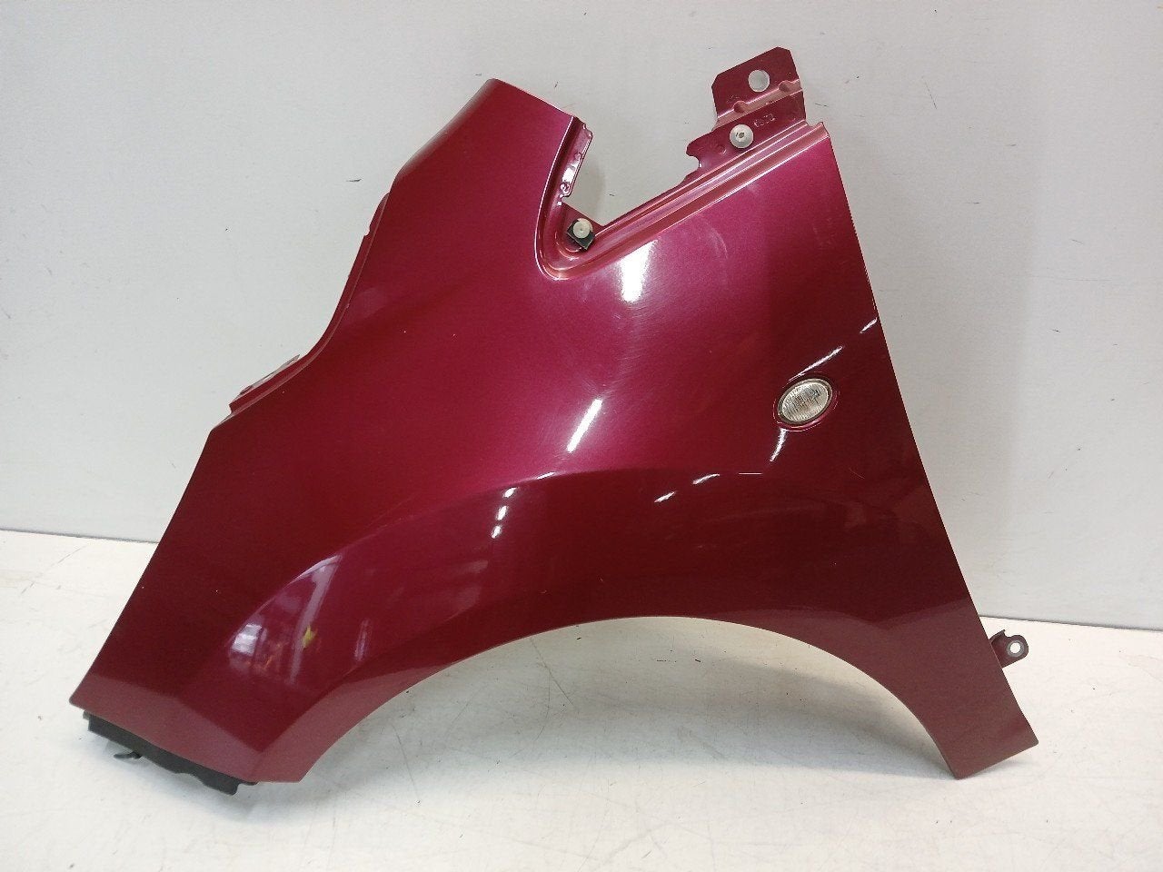 Spatbord links voor Ford Ka, Onderdelen@venauto.nl, Van der Ven Autorecycling B.V., Ettenseweg 76, 4706 PB Roosendaal, The Netherlands