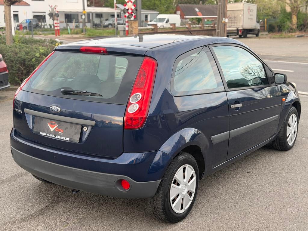 Ford Fiesta benzine goede staat + keuring vvk en garantie, Auto's, Bedrijf, Radio, Fiësta, Euro 4
