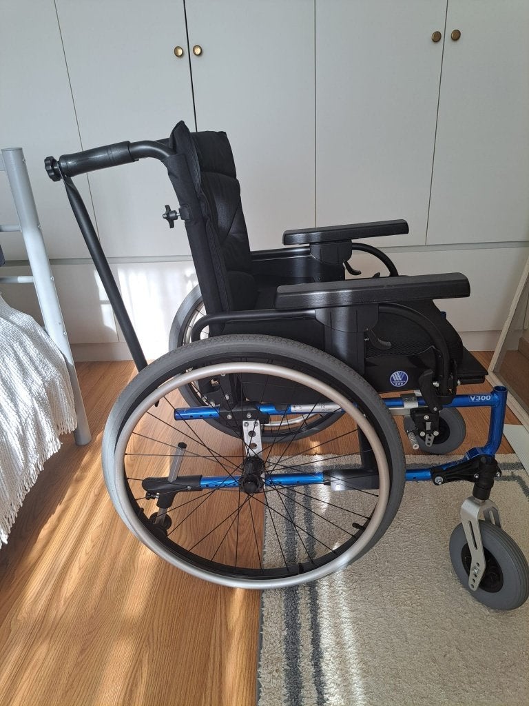 Rolstoel Vermeiren V300, Enlèvement, Comme neuf, Fauteuil roulant à pousser
