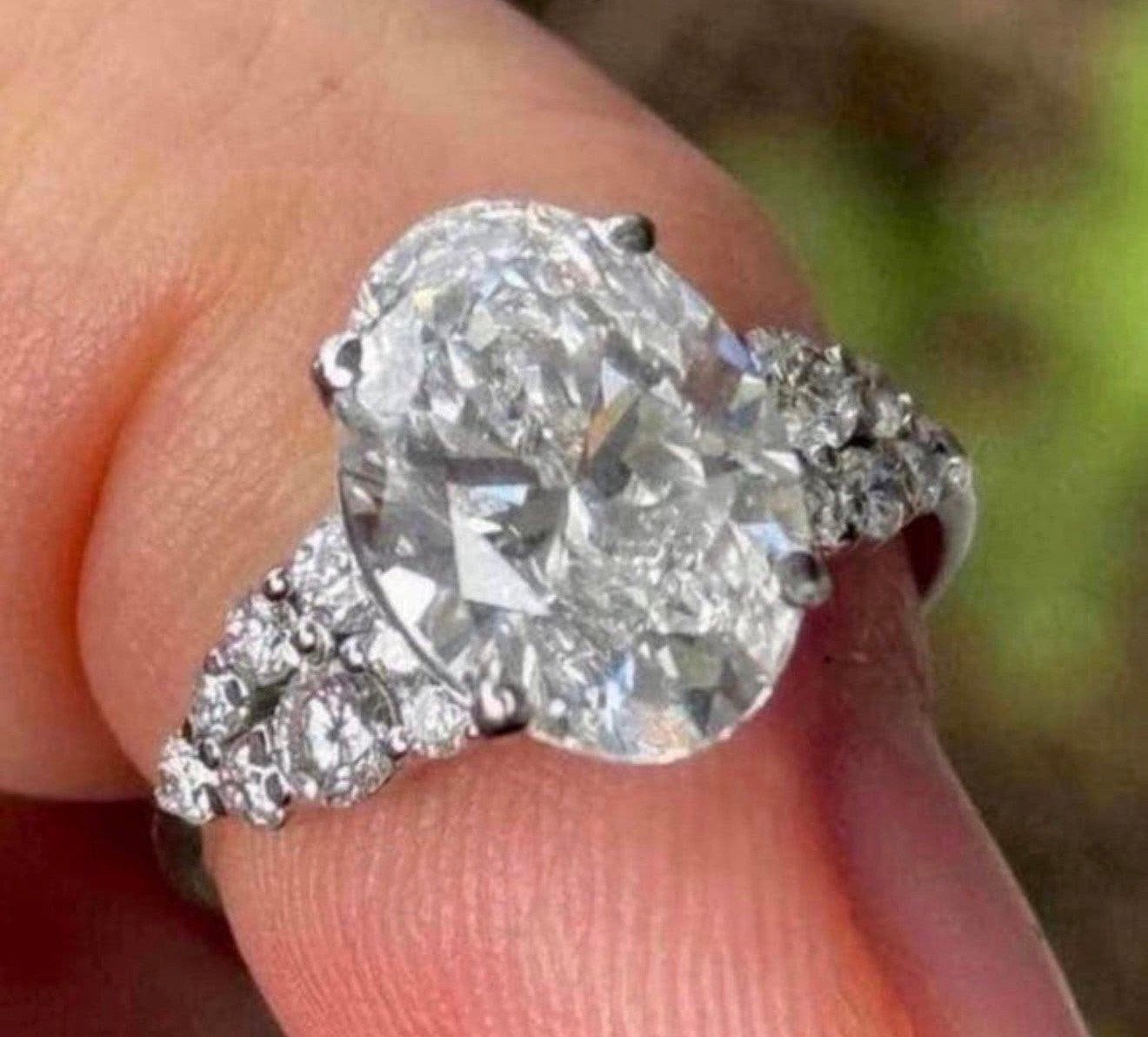 Prachtige 18 karaat witgouden ring met VS1 diamanten 4.72ct!, Nieuw, Ophalen of Verzenden, 17 tot 18, Met edelsteen