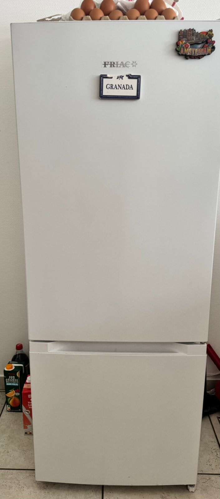 Réfrigérateur-congélateur FRIAC blanc – congélateur 2 tiroir, Electroménager, Enlèvement, Utilisé, Avec congélateur séparé