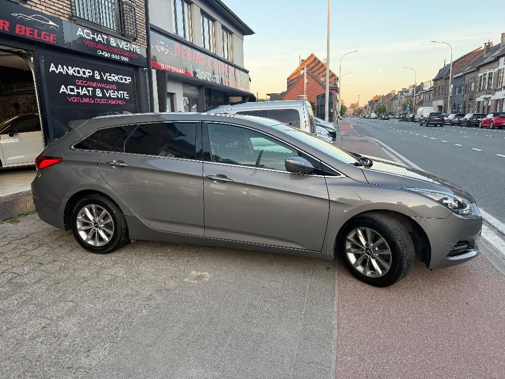 Hyundai i40 1600cc benzine Carnet van de 1e eigenaar, Euro 6, Parkeersensor, Bedrijf, I40