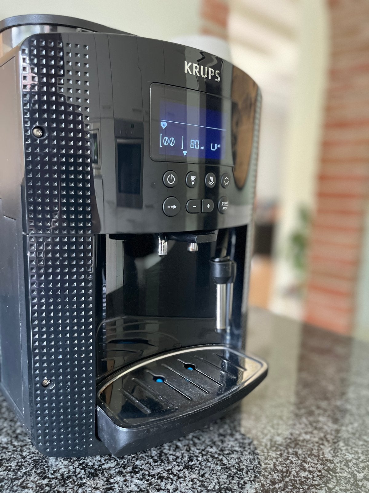 Krups EA8160 volautomatische koffiemachine te koop., Enlèvement, Comme neuf, Cafetière
