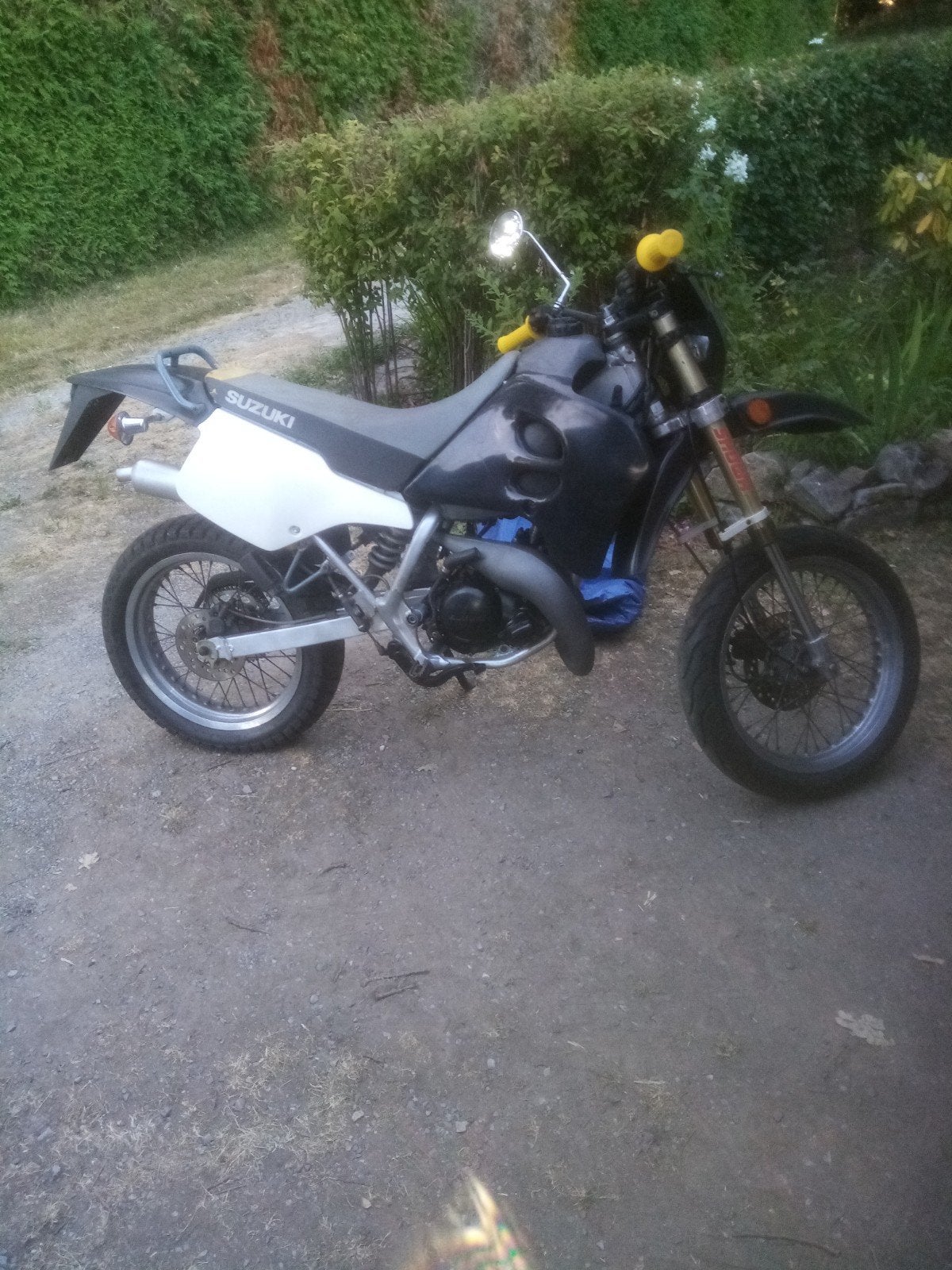 Suzuki RMX 50 cc zwart/grijs, Fietsen en Brommers, 6 versnellingen, 50 cc, Ophalen, Overige merken