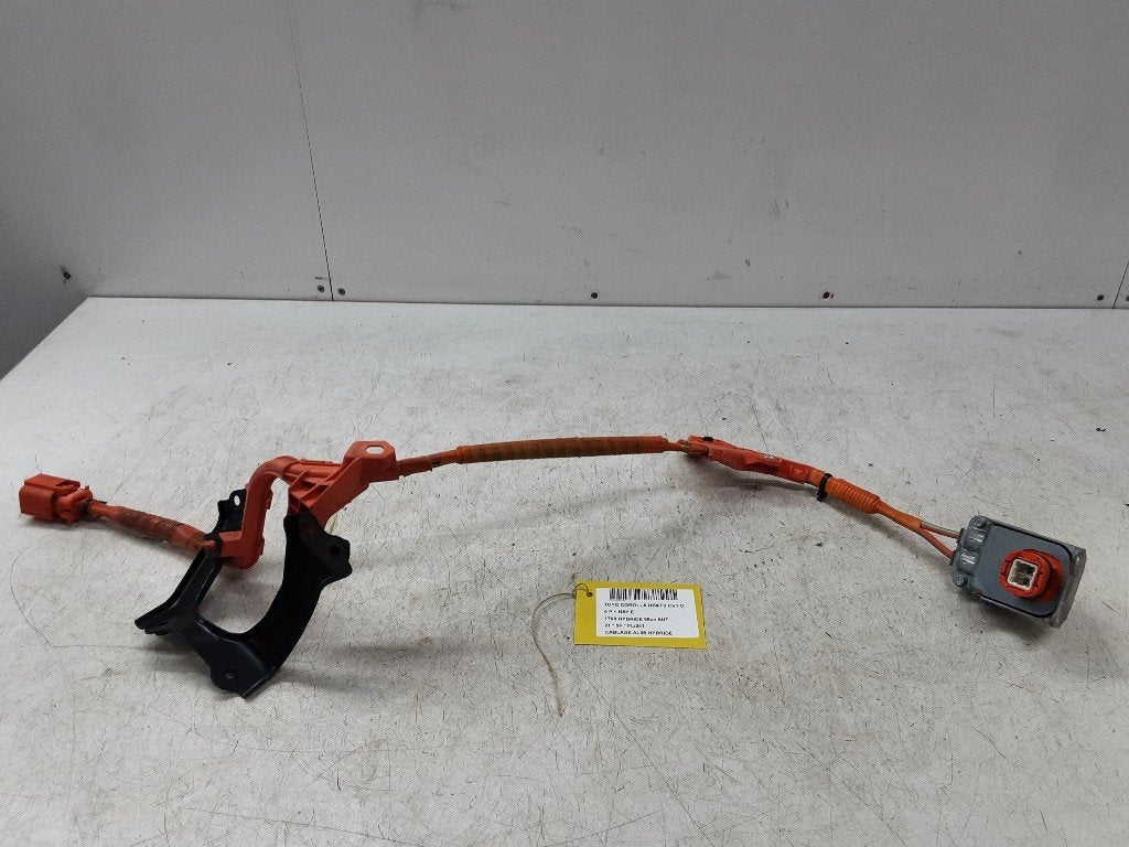CABLE DE CHARGE Toyota Corolla (E21 / EA1 / EH1) (01-2018/-), Kundenbetreuung@toyota.de, Toyota, Utilisé, Toyota-Allee 2
50858  Köln, DE