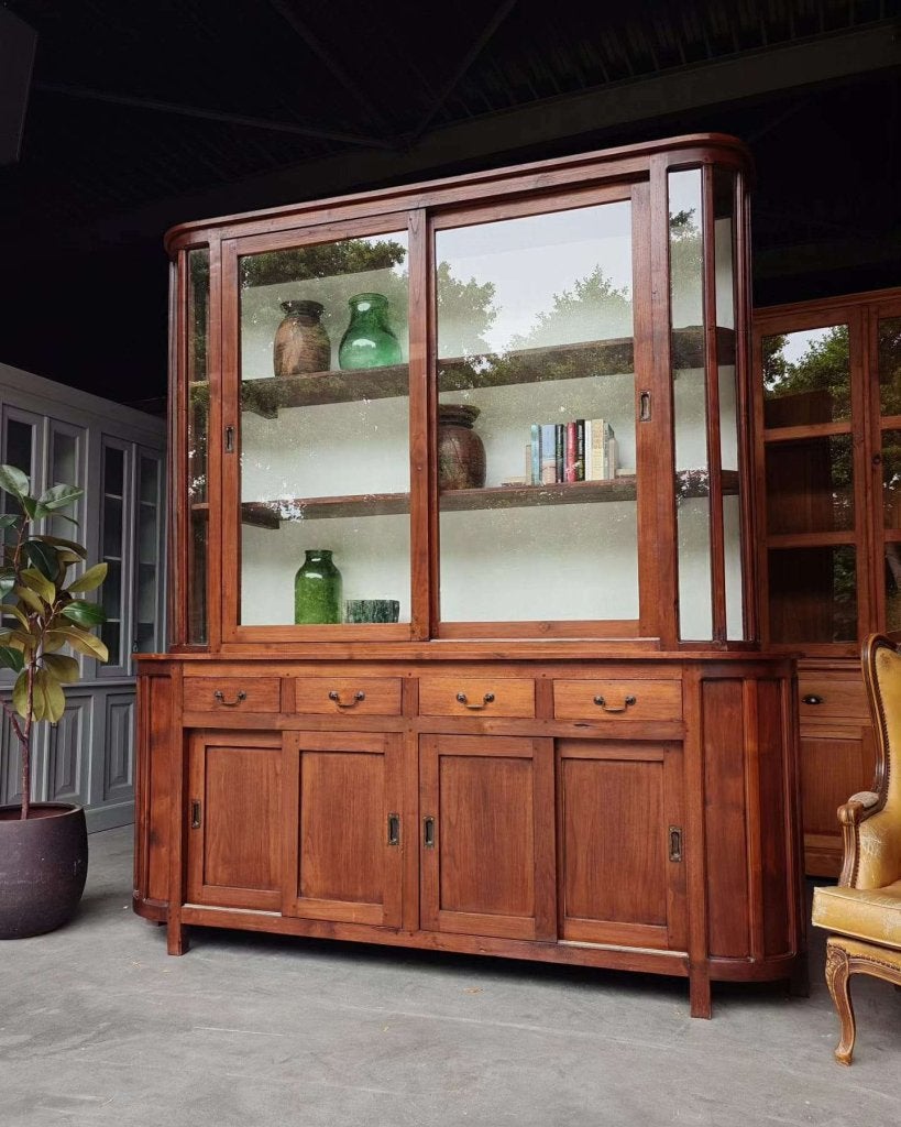 Antieke winkelkast | Museumkast halfrond | Teakhout #9333, Ophalen of Verzenden
