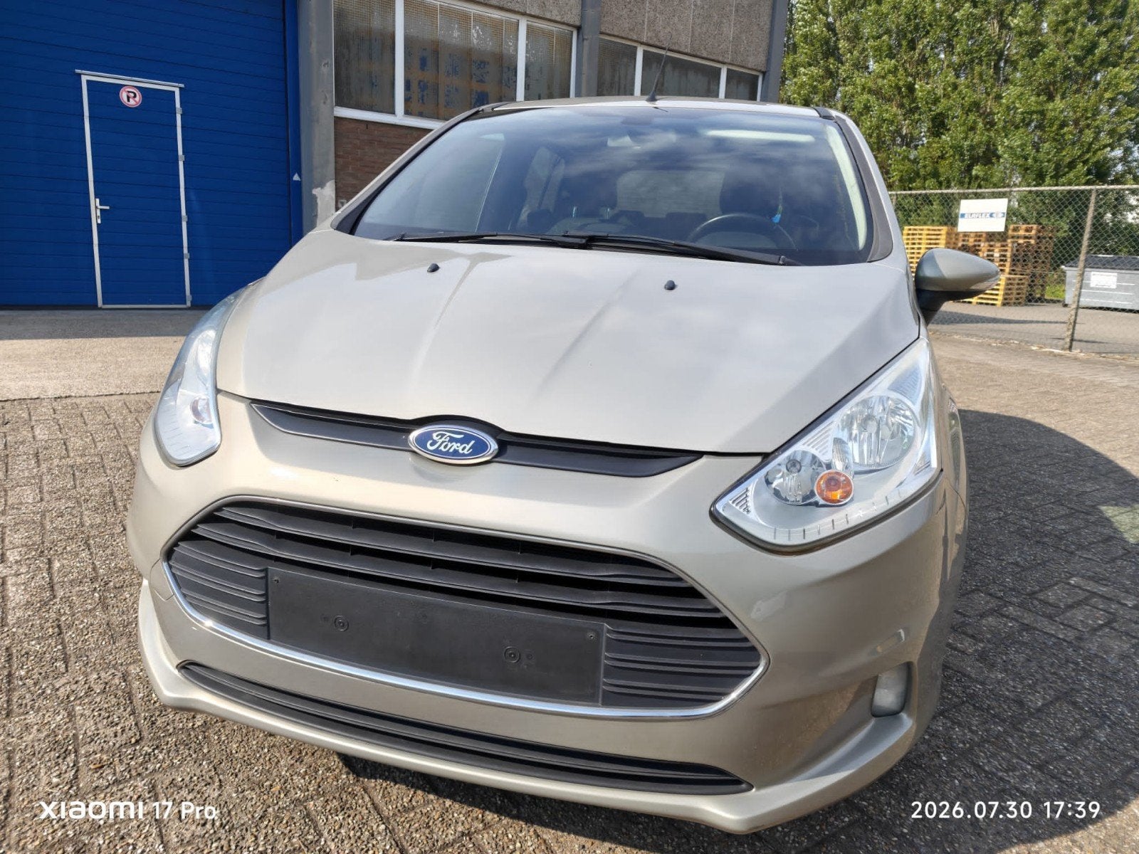 Ford B max. Benzine Automaat. bj. 2015, Autos : Divers, Voitures accidentées, Ford, Automatique, Essence, Enlèvement