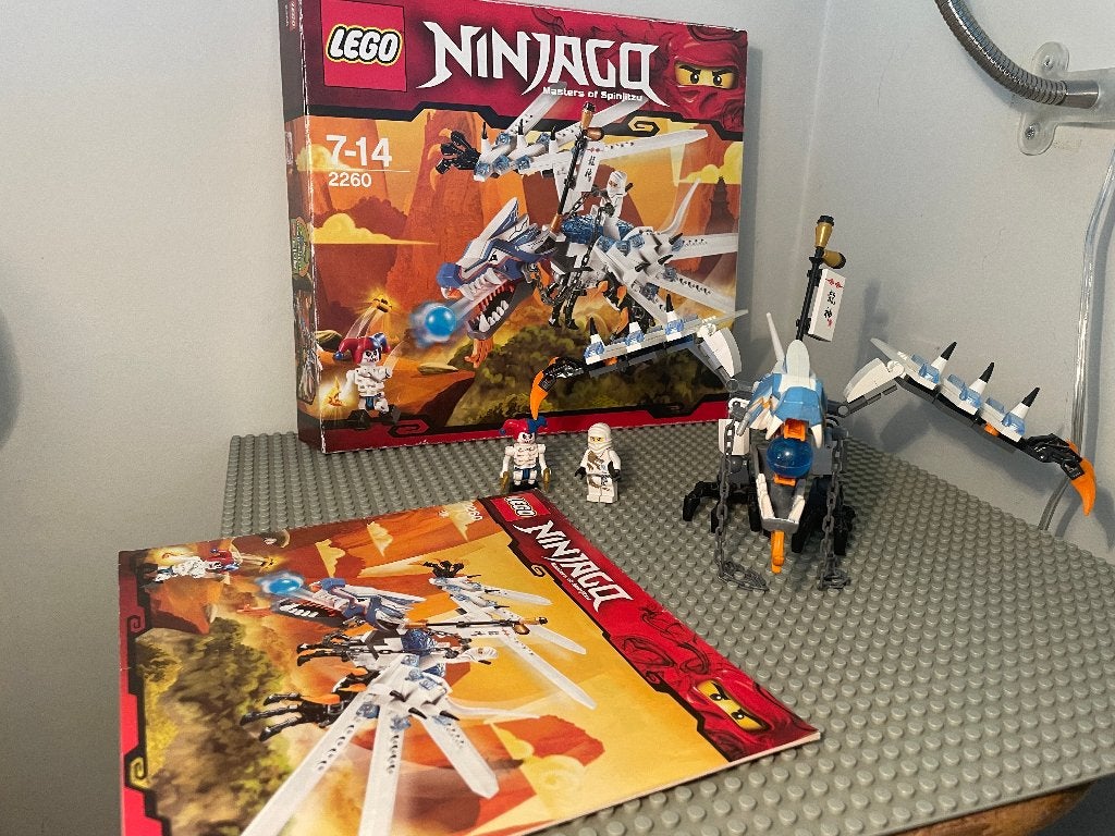 lego ninjago 2260 Ice Dragon Attack, Kinderen en Baby's, Speelgoed | Duplo en Lego, Lego, Ophalen of Verzenden, Zo goed als nieuw