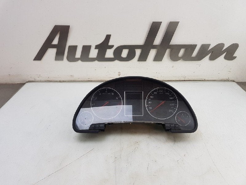 INSTRUMENTS DE BORD Audi A4 Avant (B6) (01-2001/01-2005), Utilisé, Audi