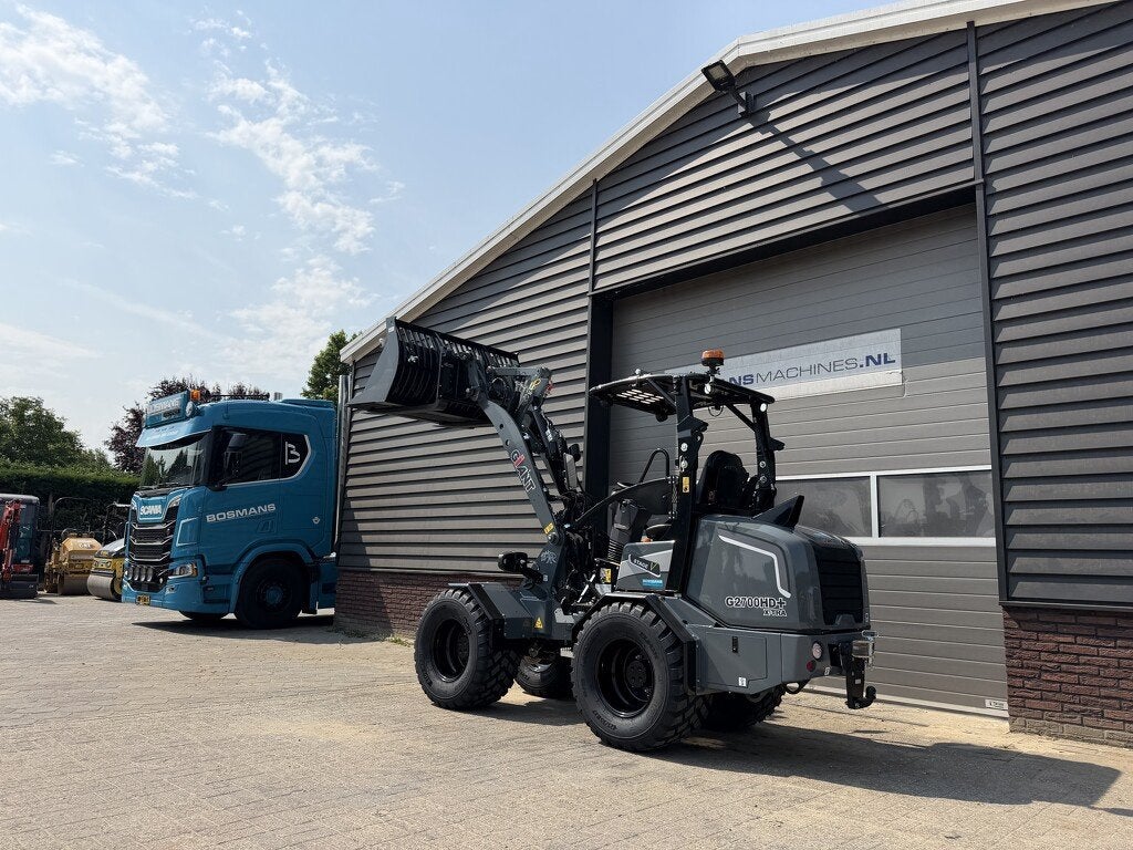 Giant G2700 X-TRA HD+ minishovel NIEUW (tandempomp stabilo g, Tobroco, Info@tobroco.nl, Sprendlingenstraat 57
5061 KM  Oisterwijk