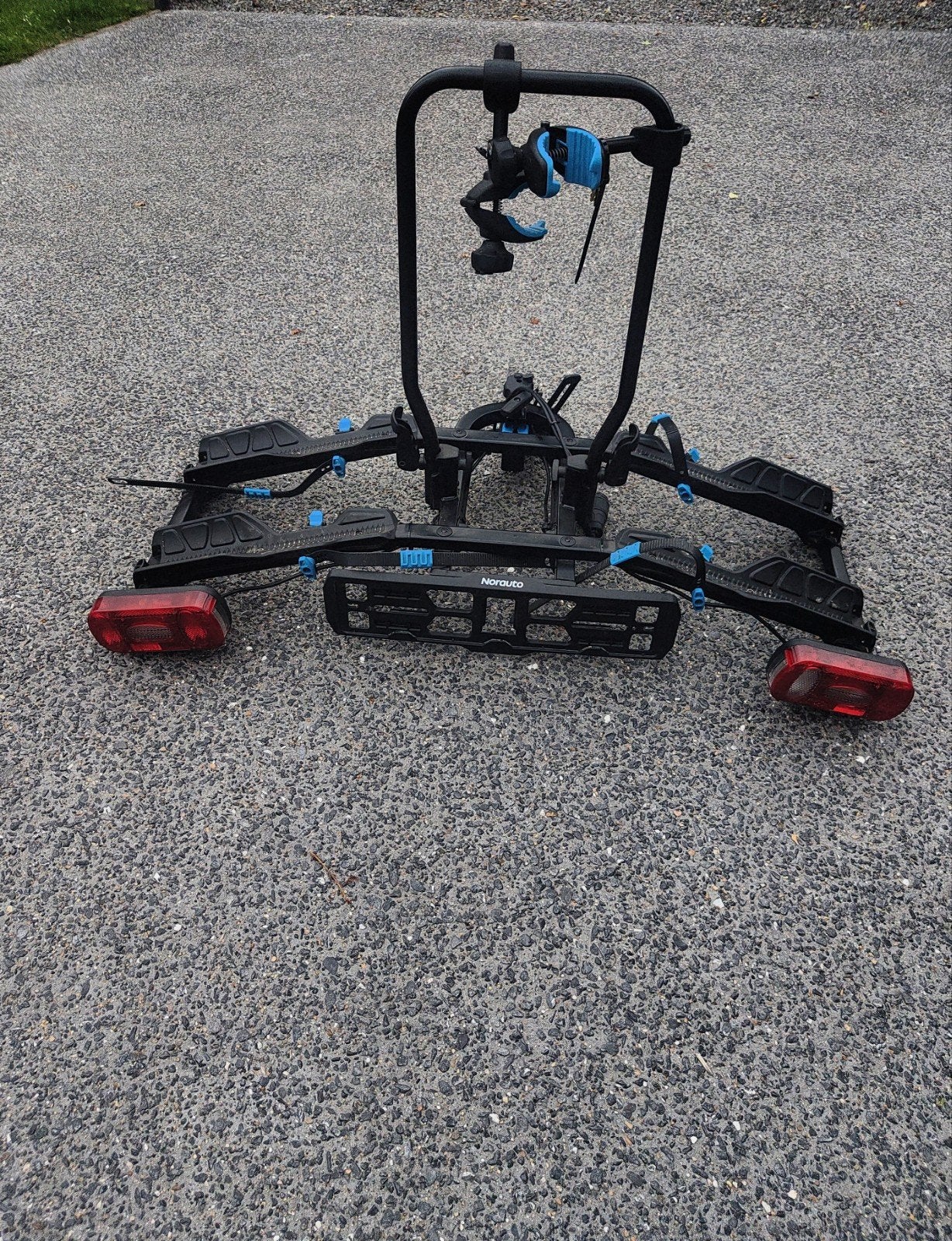 Porte vélo pour deux vélos électriques de la marque Norauto, Autos : Divers, Porte-vélos, Enlèvement