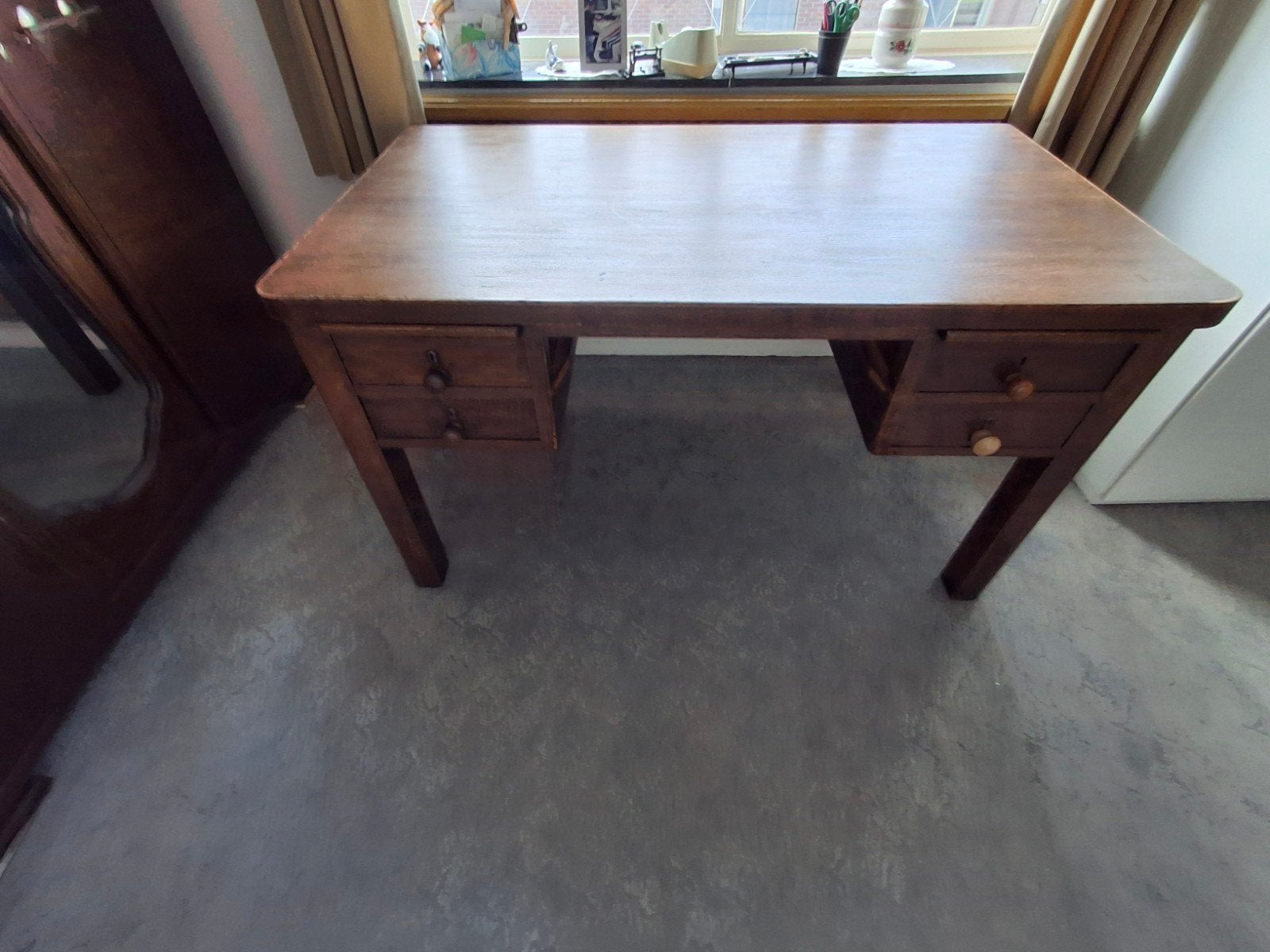 Antieke bureau uit hardhout, Enlèvement, Avec tiroirs, Bois, 80 cm