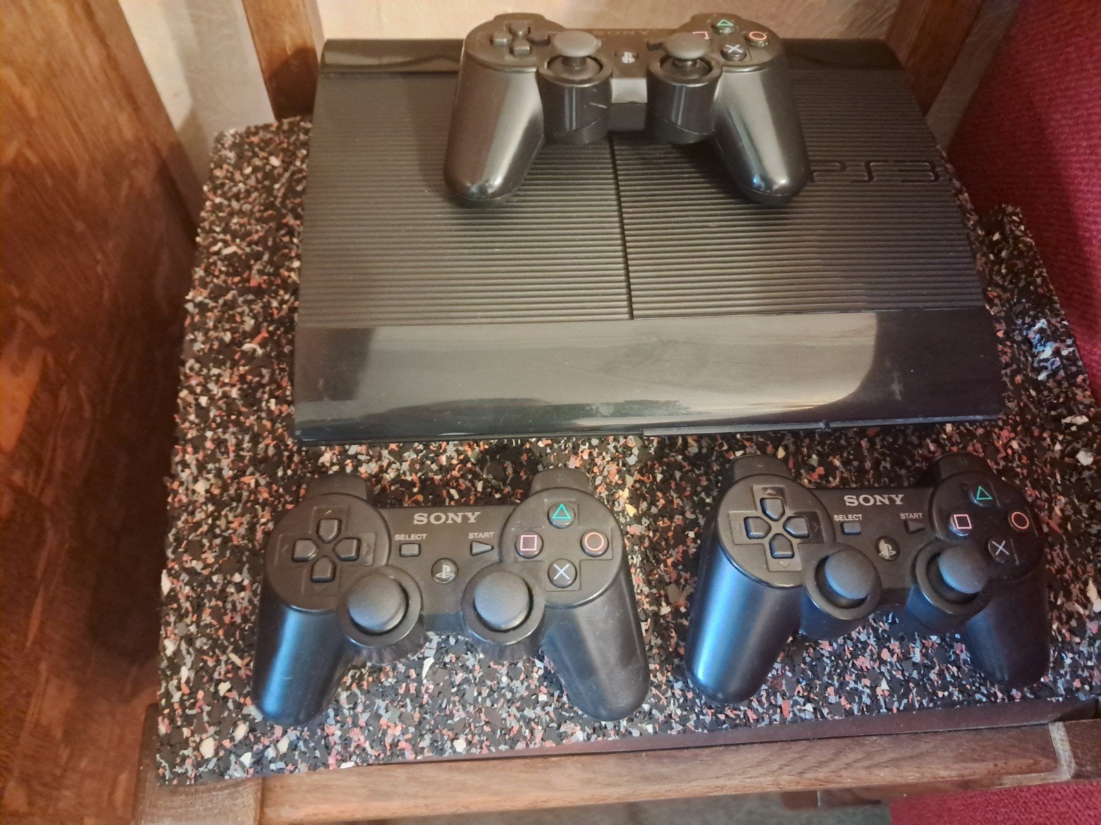 super slim ps3 500g +3 controllers, Consoles de jeu & Jeux vidéo, Consoles de jeu | Sony PlayStation 3, Super Slim, Avec 3 manettes ou plus