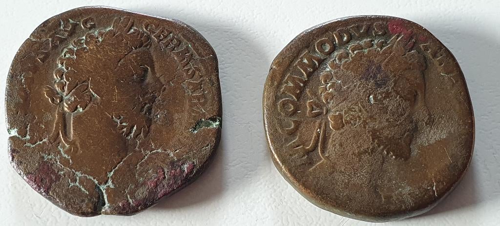 Romeinse Rijk Lot van 2 Æ munten Marcus Aurelius & Commodus, Ophalen of Verzenden, Italië
