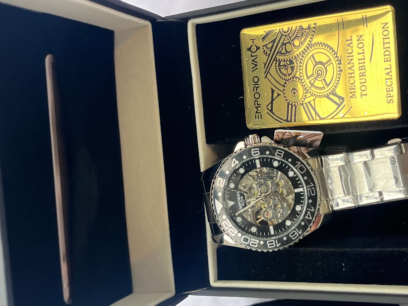 montre emporio watch automatique – neuve avec coffret, Enlèvement ou Envoi, Comme neuf