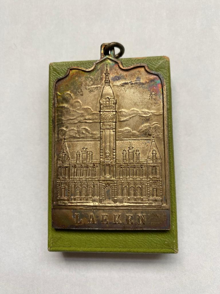 medaille Laeken Laken 1913 place Willems penning, Ophalen of Verzenden, Overige materialen
