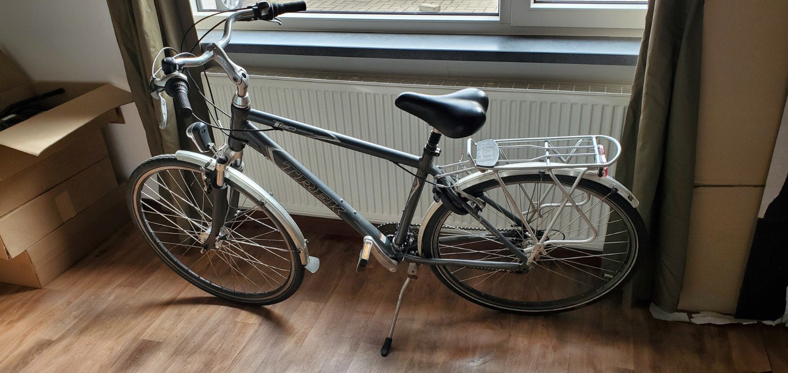 Trek T80 herenfiets maat 50 gebruikte staat

Led voor en ach, Fietsen en Brommers, Fietsen | Heren | Herenfietsen, Ophalen of Verzenden