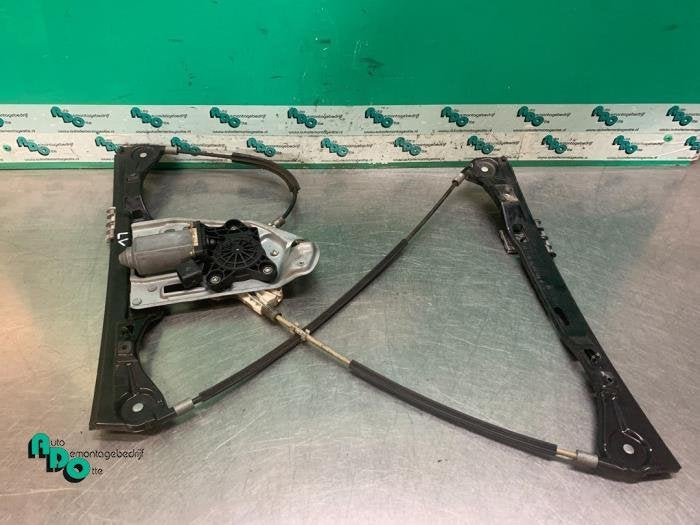 Mécanique vitre 4portes avant gauche d'un Mercedes C-Klasse, 3 mois de garantie, Utilisé, -, -