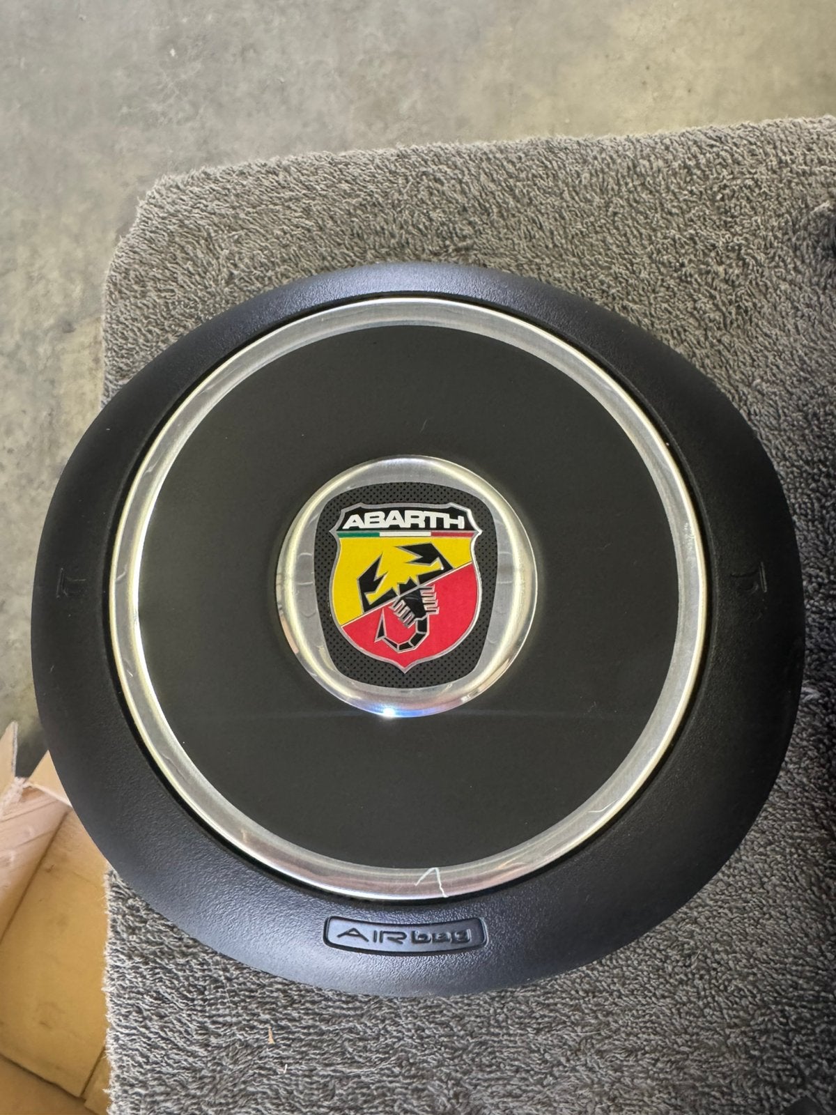 Airbag Fiat 500 Abarth phase 2 ( 20022..), Autos : Pièces & Accessoires, Tableau de bord & Interrupteurs, Fiat, Enlèvement