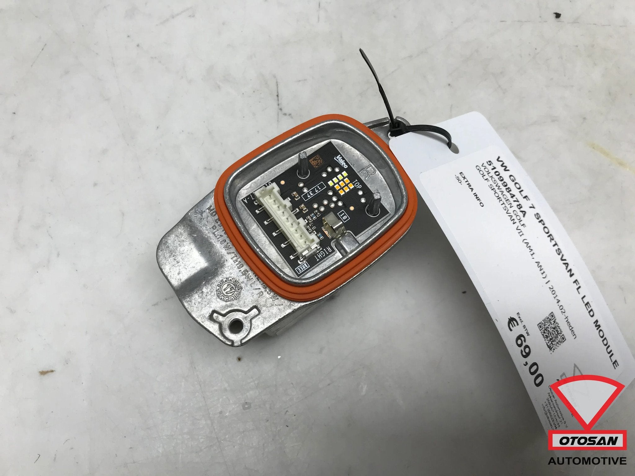 VW Golf 7 Sportsvan Facelift Phare LED Module 510998478A, Autos : Pièces & Accessoires, Volkswagen, Volkswagen AG, Vw@volkswagen.de