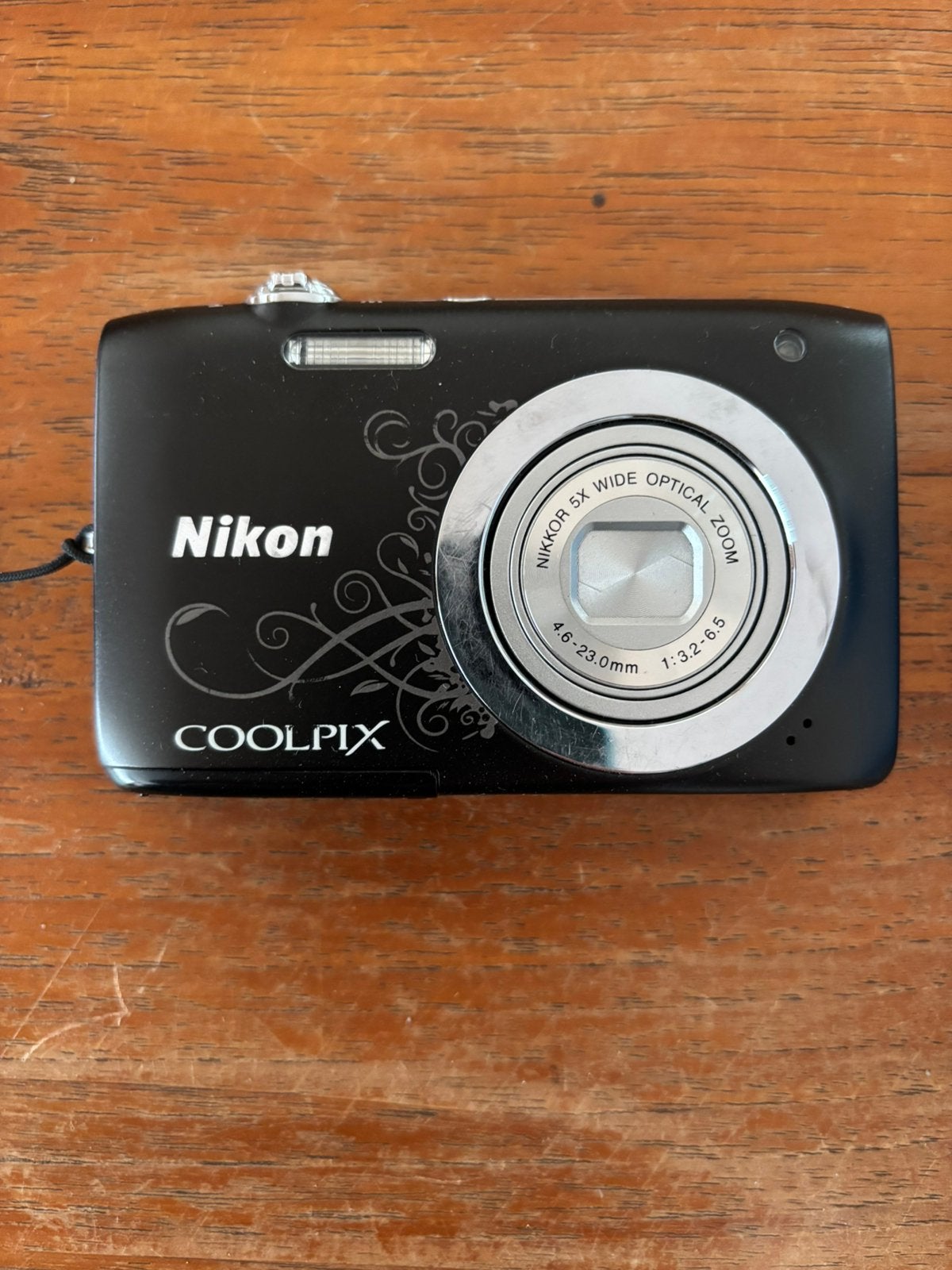 Nikon Coolpix digitale camera, Audio, Tv en Foto, Gebruikt, Accu, Compactcamera, 4 t/m 7 keer