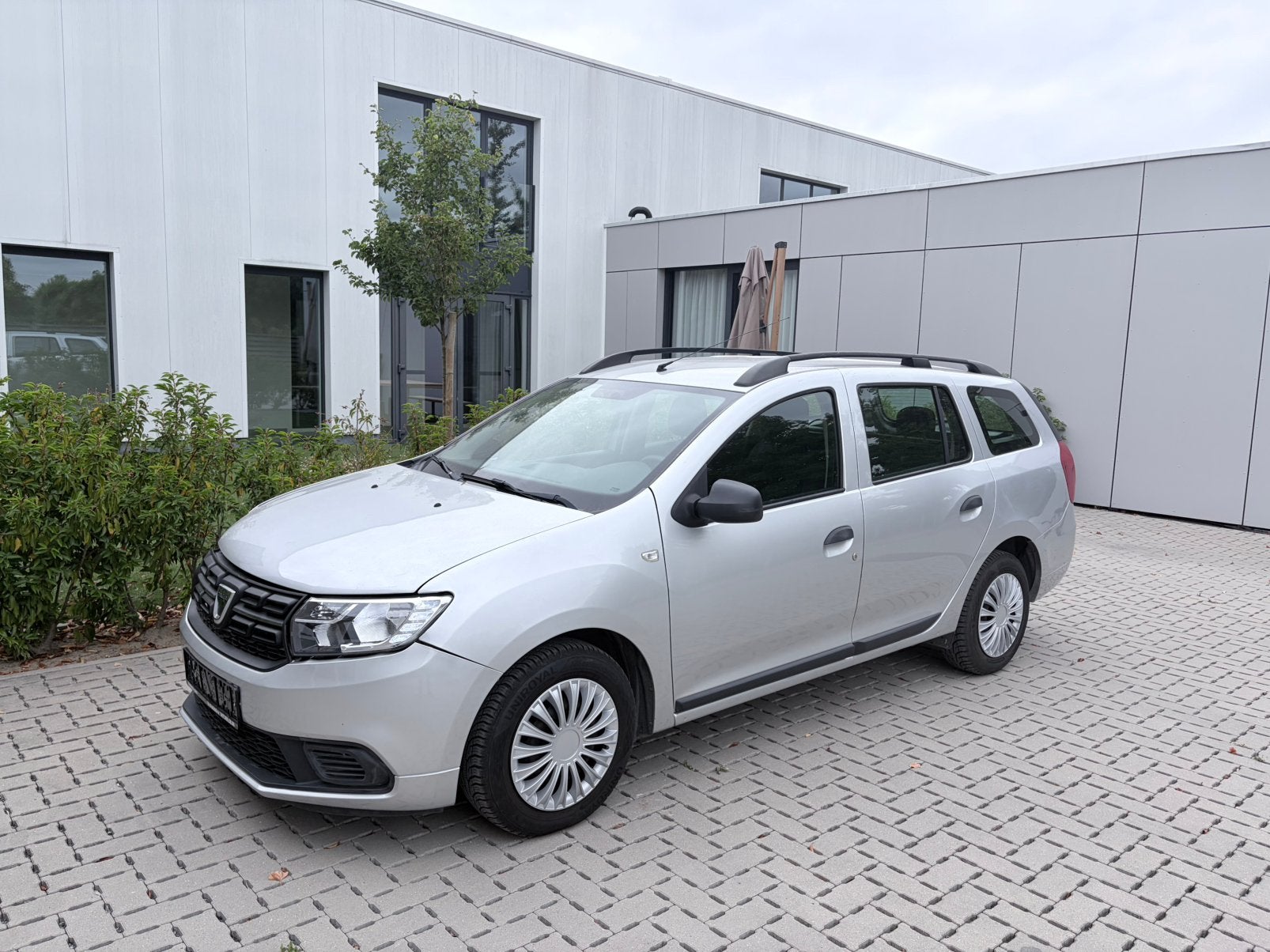 Dacia Logan Mcv 0.9 Benzine (Euro 6b) + Garantie, Autos, Achat, 898 cm³, Euro 6, Entreprise