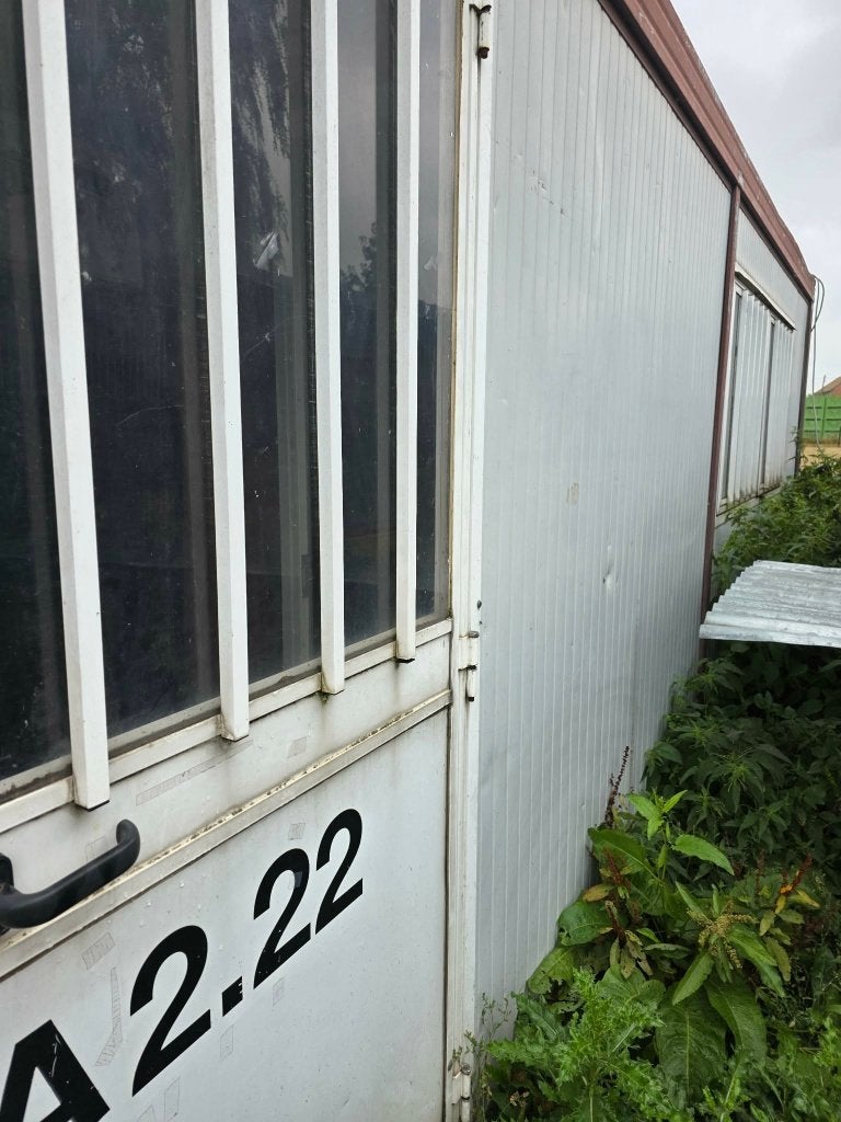 container, Zakelijke goederen, Ophalen