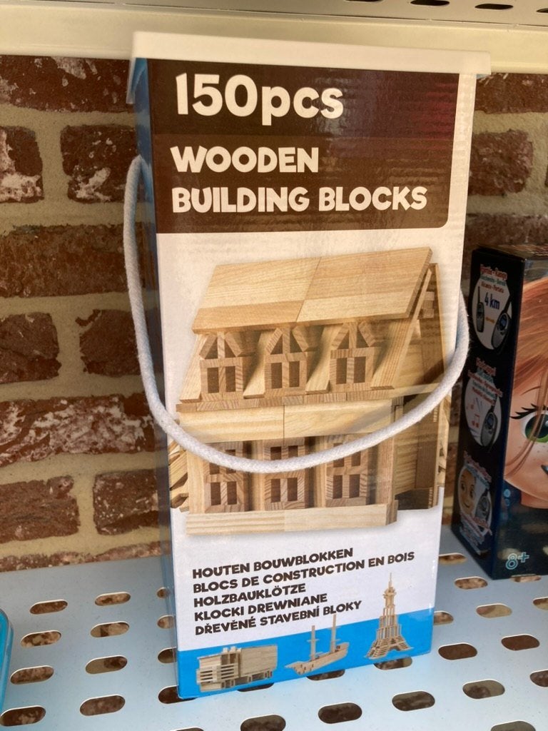 Blocs de construction en bois Kapla, Enlèvement