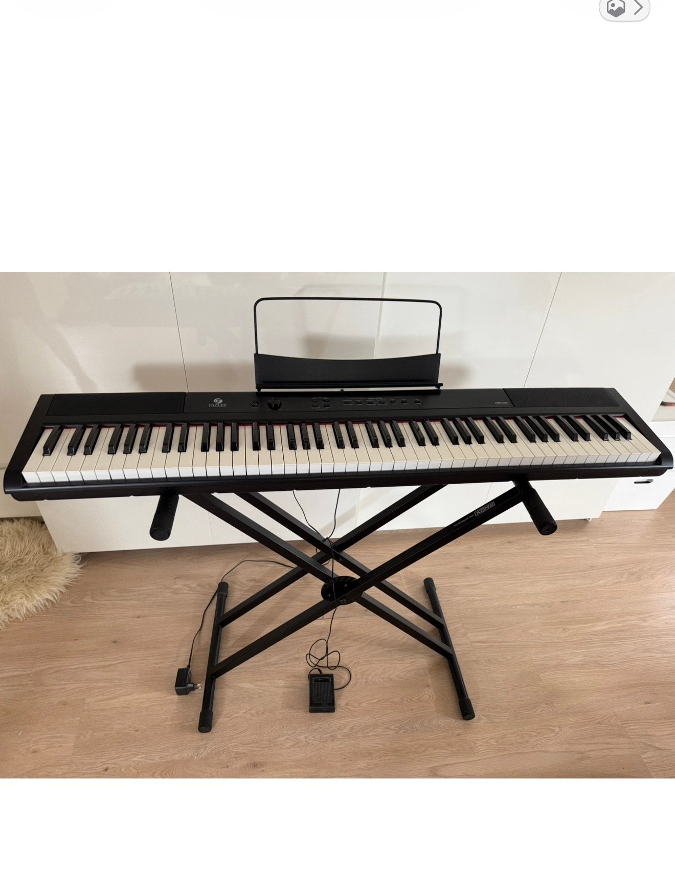 Elektrische piano, Muziek en Instrumenten, Keyboards, 88 toetsen, Zo goed als nieuw, Met standaard, Ophalen