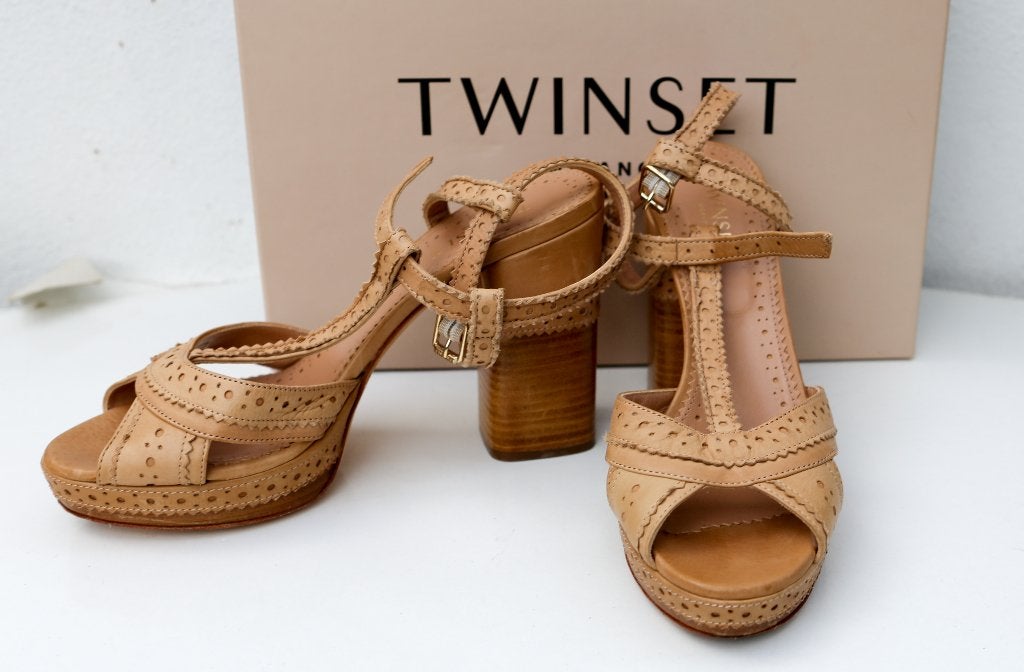 Sandalen van leer met twee sets - Maat 39, Beige, Zo goed als nieuw, Twinset Milano, Sandalen of Muiltjes