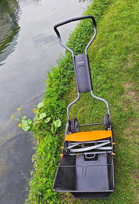Fiskars StaySharp max kooimaaier, Tuin en Terras, Grasmaaiers, Gebruikt, Handgrasmaaier, 40 t/m 49 cm, Kooimesmaaier