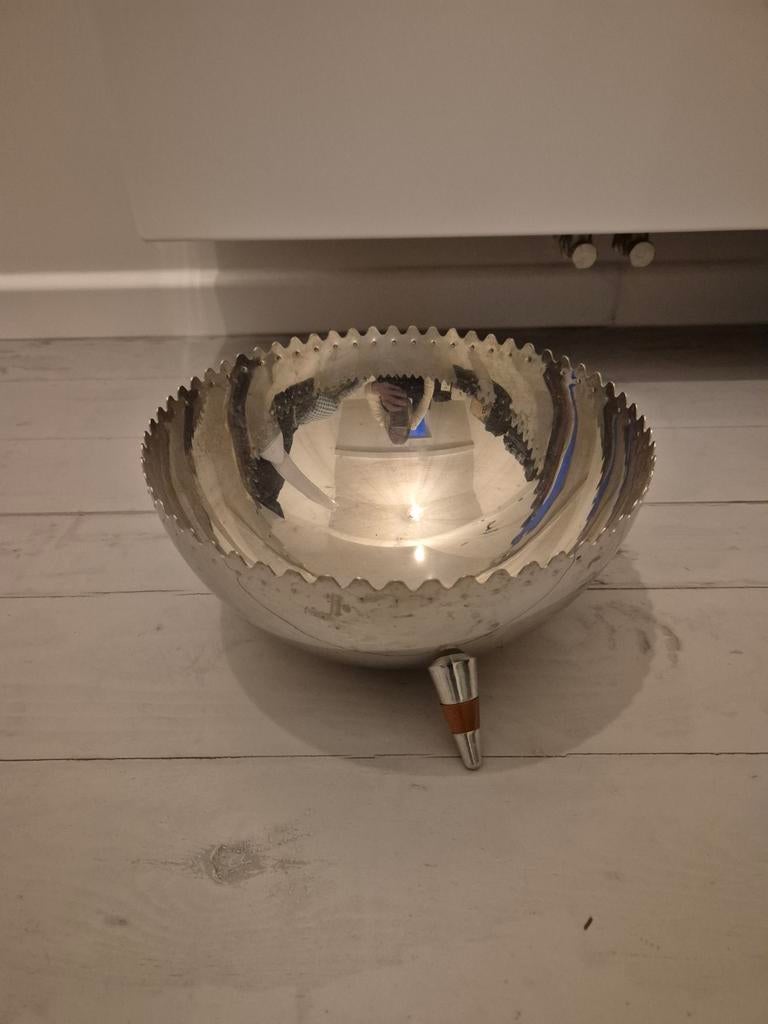 Alessi schaal, Ophalen